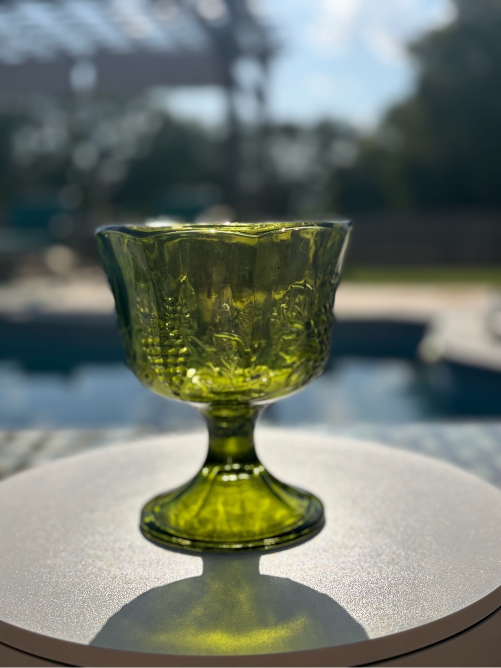 Green Vintage-Style Glass Pedestal Bowl - Home Art